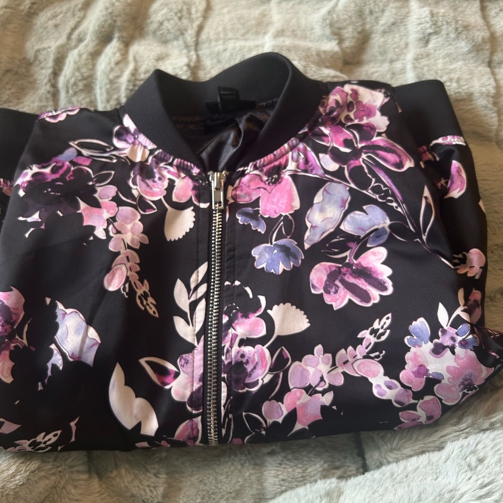 Bomber jacket - Picture 5 of 10